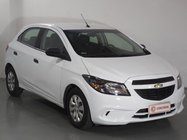 Chevrolet Onix Joy - Image 14