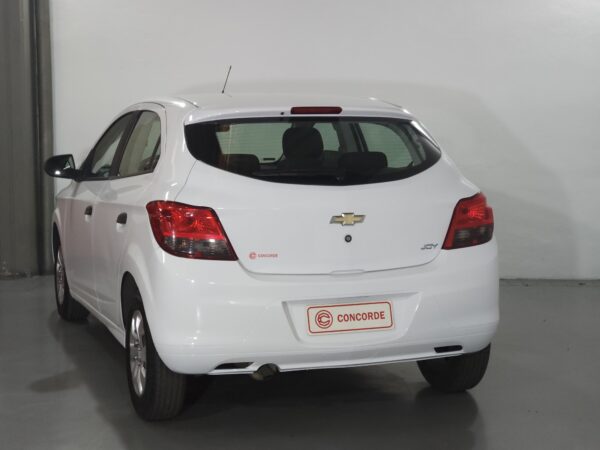 Chevrolet Onix Joy - Image 22