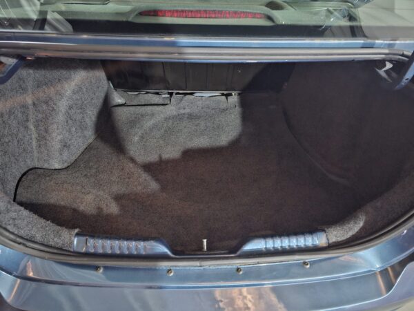 Volkswagen Gol - Image 12