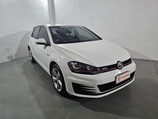 Volkswagen Golf - Image 13