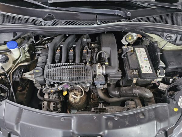 Peugeot 208 - Image 3