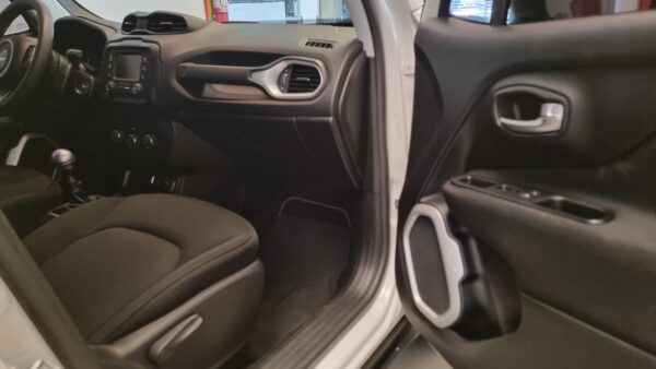 Jeep - Image 23