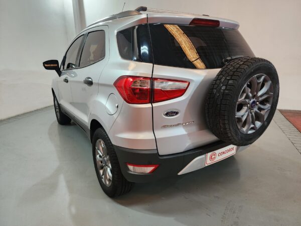 Ford - Image 6