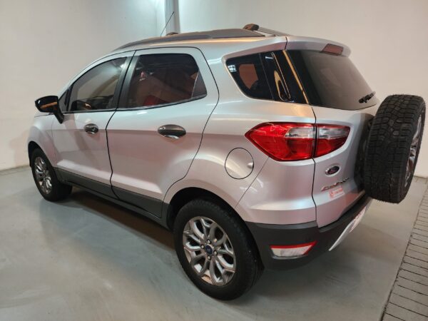 Ford - Image 12
