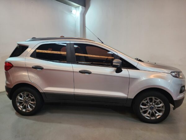 Ford - Image 17