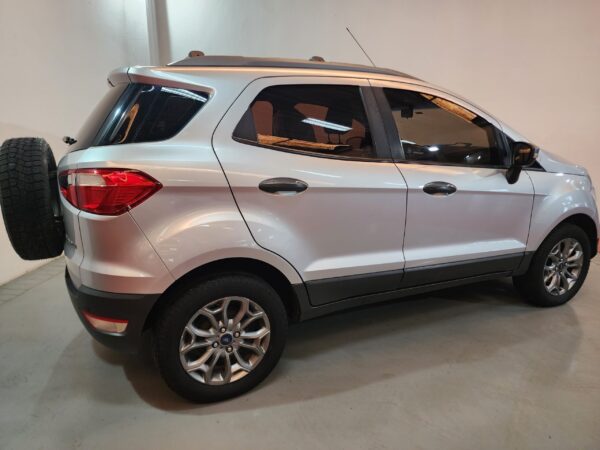 Ford - Image 19