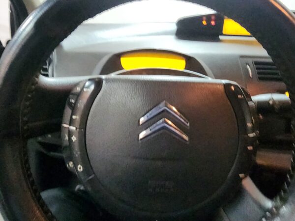 Citroen C4 - Image 13