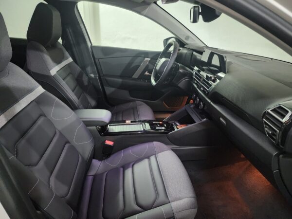 Citroën C4 - Image 13