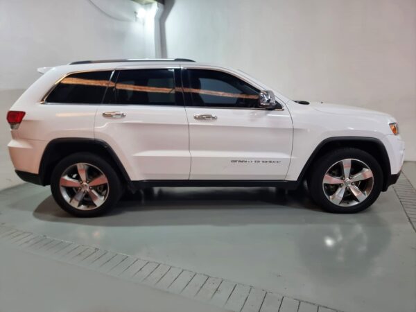 Jeep - Image 16
