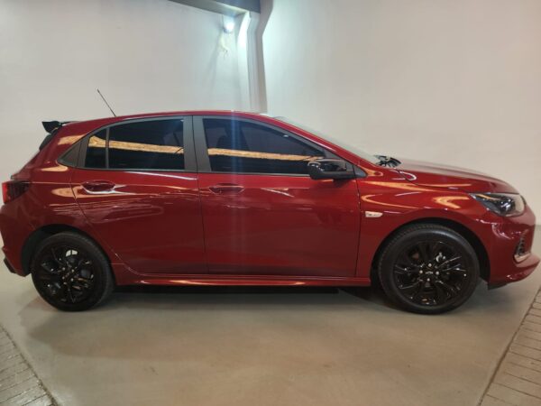 Chevrolet Onix - Image 14