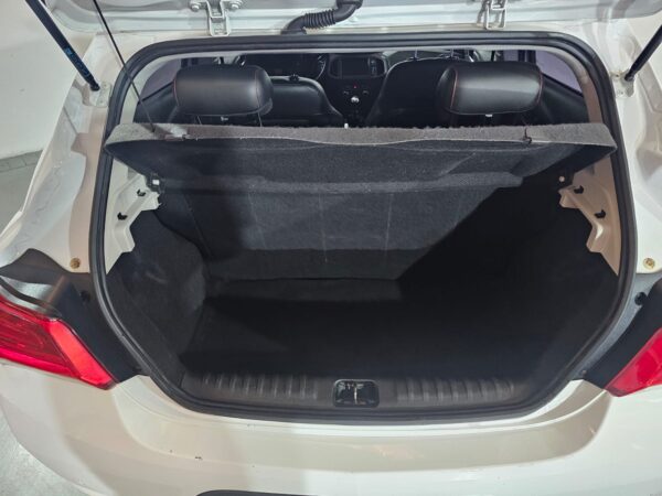 Chevrolet Onix - Image 23