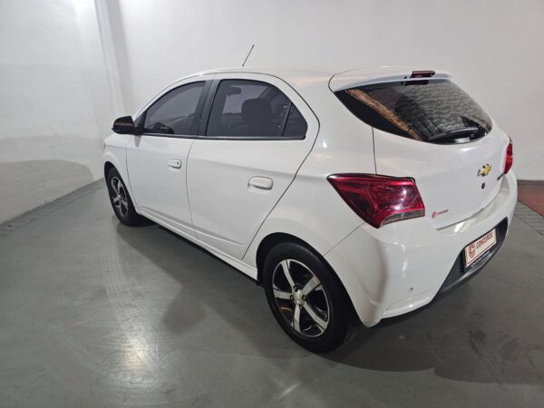 Chevrolet Onix - Image 28