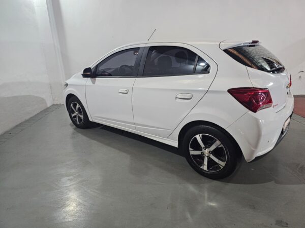 Chevrolet Onix - Image 29