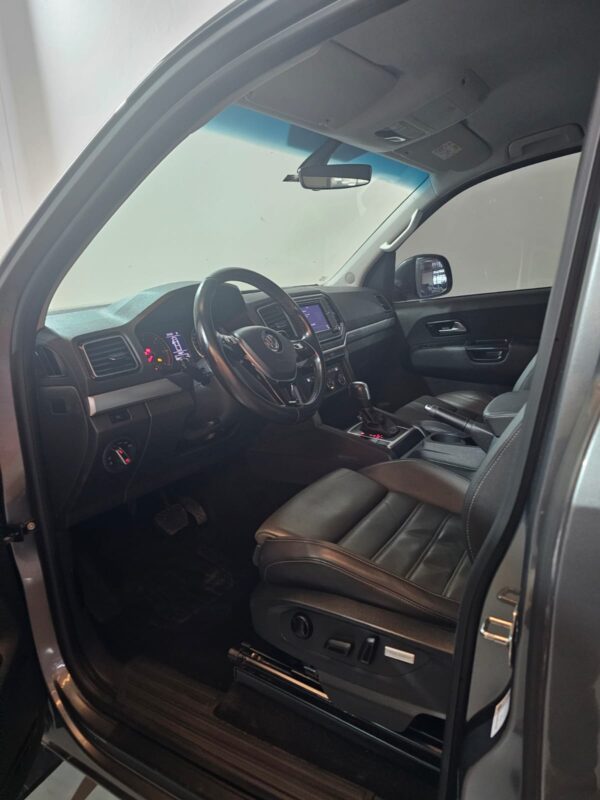 Volkswagen Amarok - Image 14