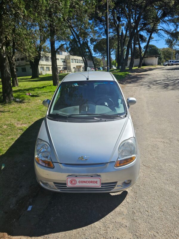 Chevrolet Spark LT - Image 8