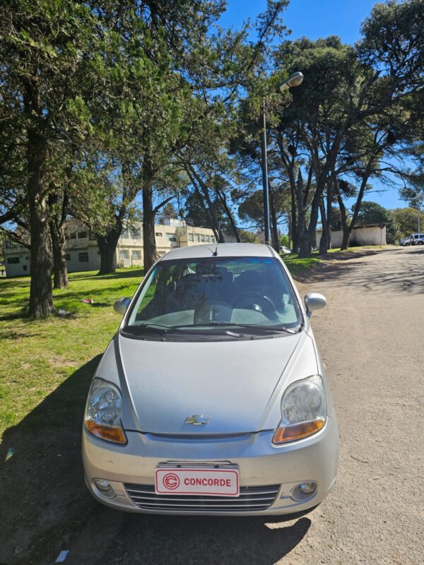 Chevrolet Spark LT - Image 10