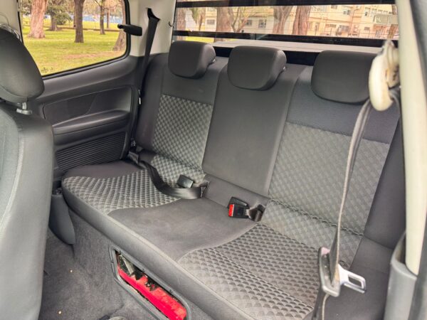 Volkswagen Saveiro DC Trendline - Image 9