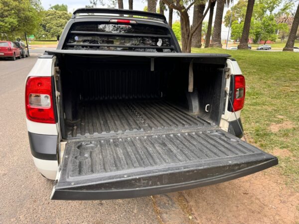 Volkswagen Saveiro DC Trendline - Image 10