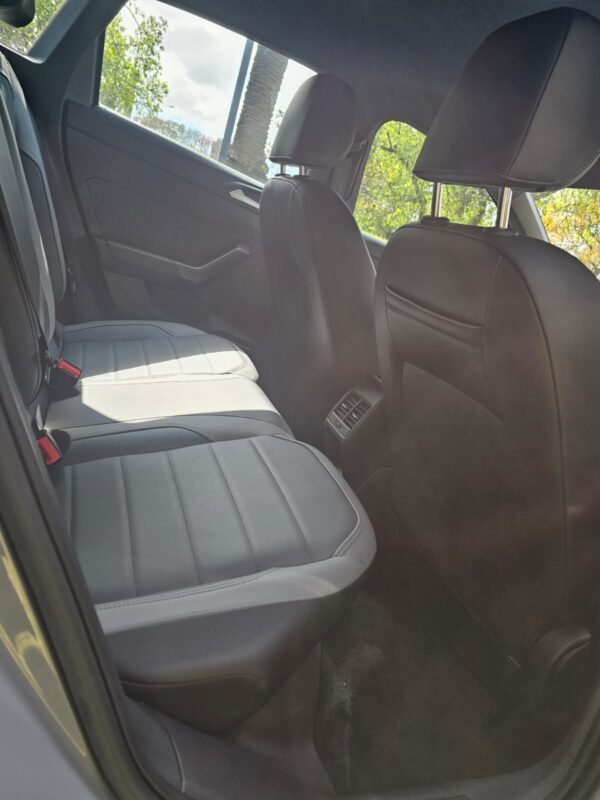 Volkswagen Nivus 1.0 Tsi Highline - Image 17