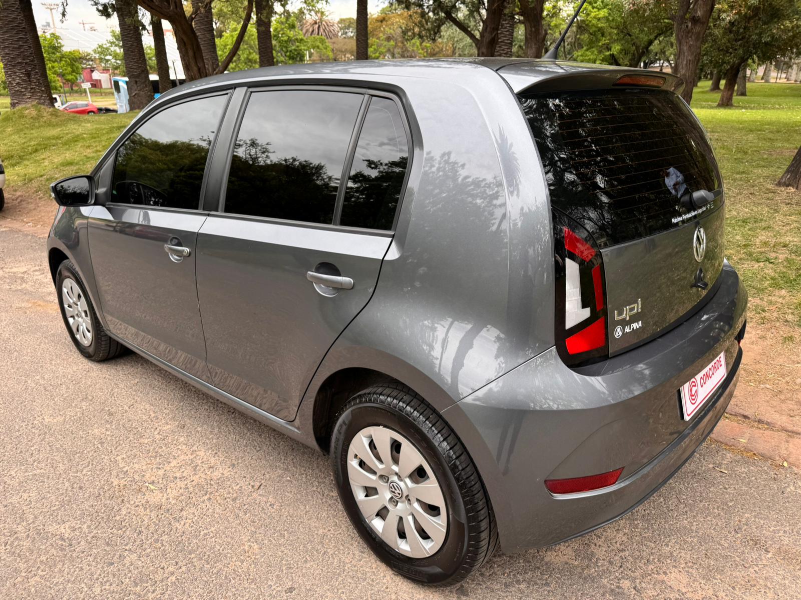 Volkswagen Up! 1.0 Move Up! - Image 11
