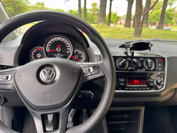 Volkswagen Up! 1.0 Move Up! - Image 16
