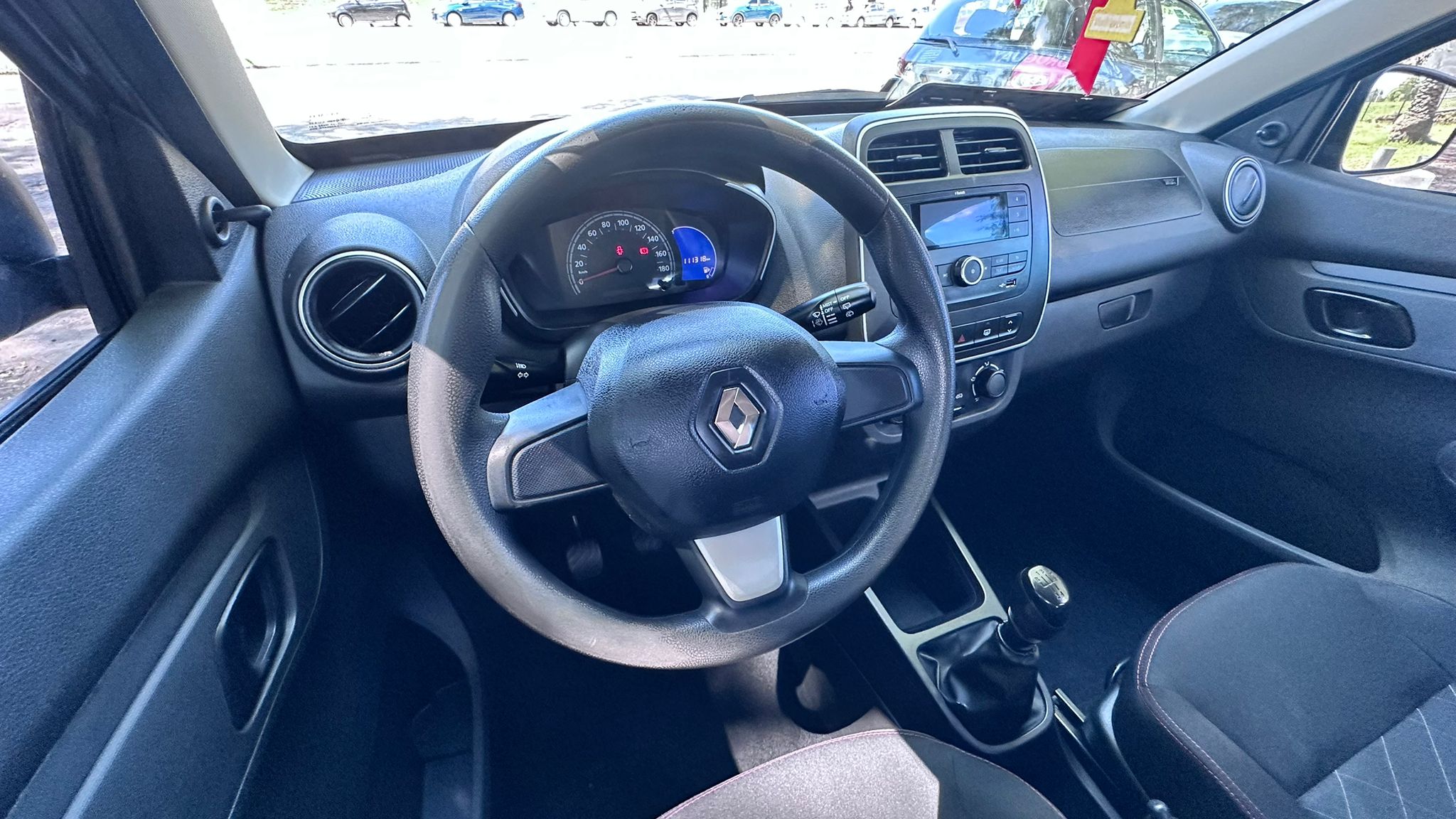 Renault Kwid Zen 1.0 - Image 3